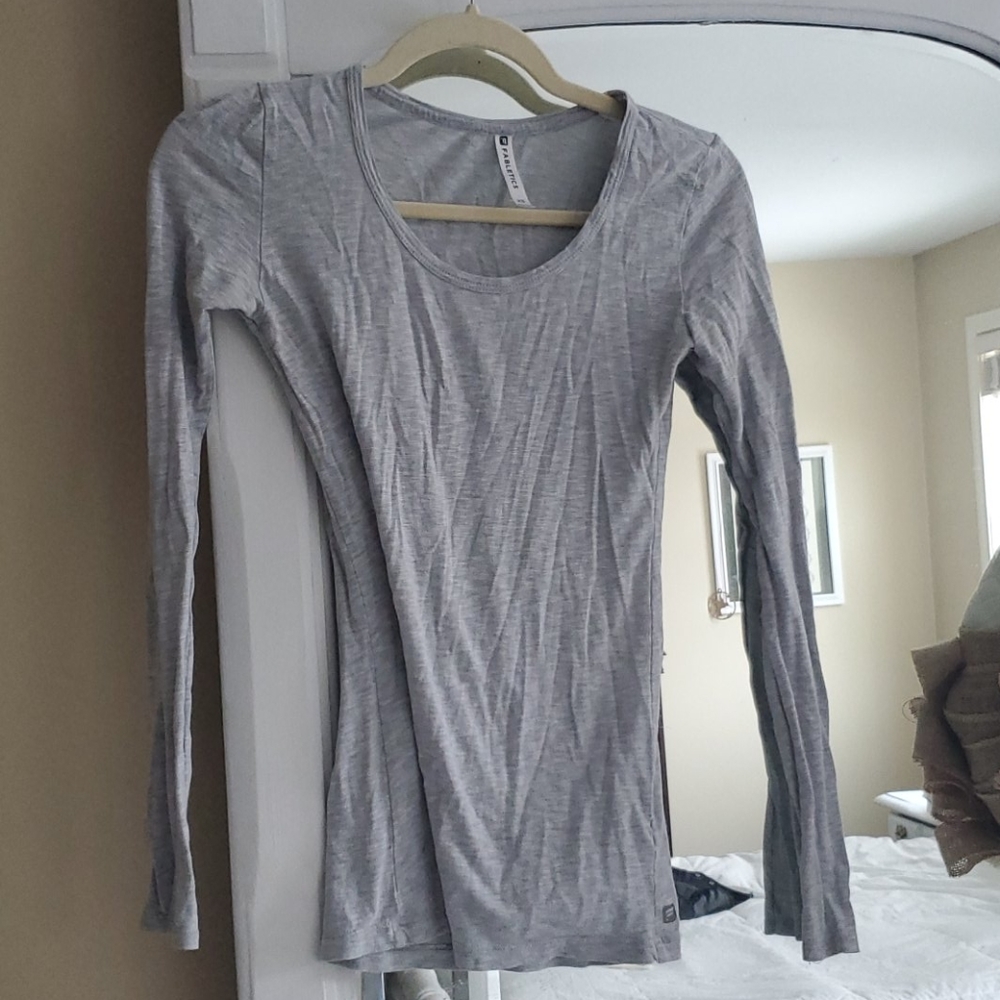 Grey fabletics top
